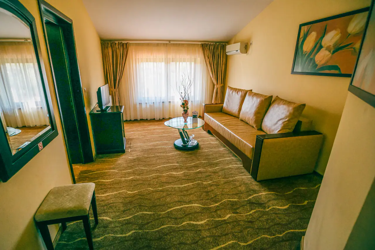 Living area of the Astoria 4★ Apartment