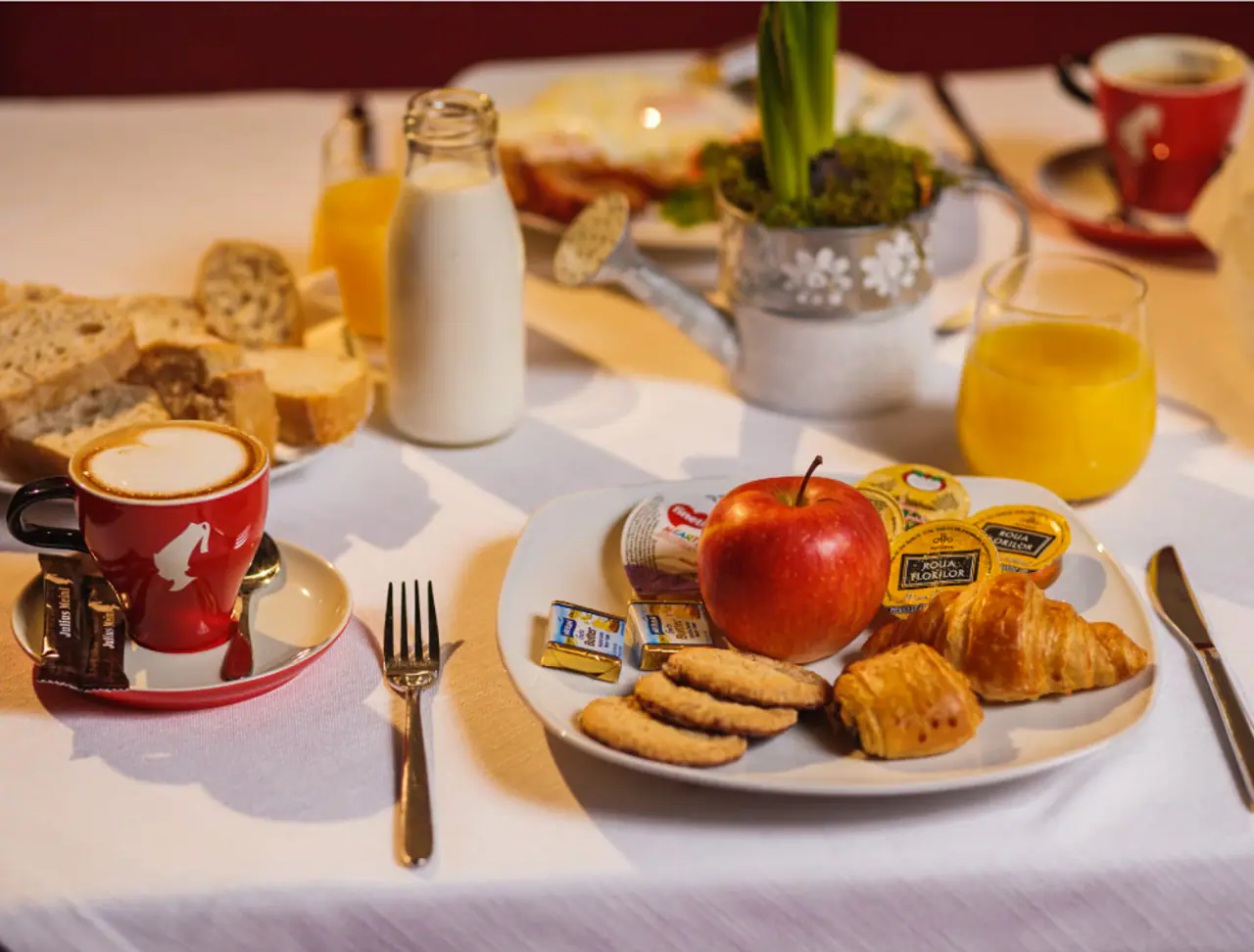 Breakfast buffet