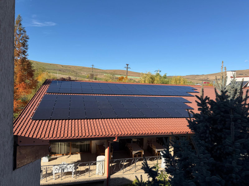 Panouri fotovoltaice Hotel Astoria